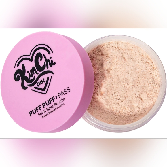 NIB KimChi Chic Beauty Puff Puff Pass Set & Bake Powder - Translucent - Picture 1 of 9
